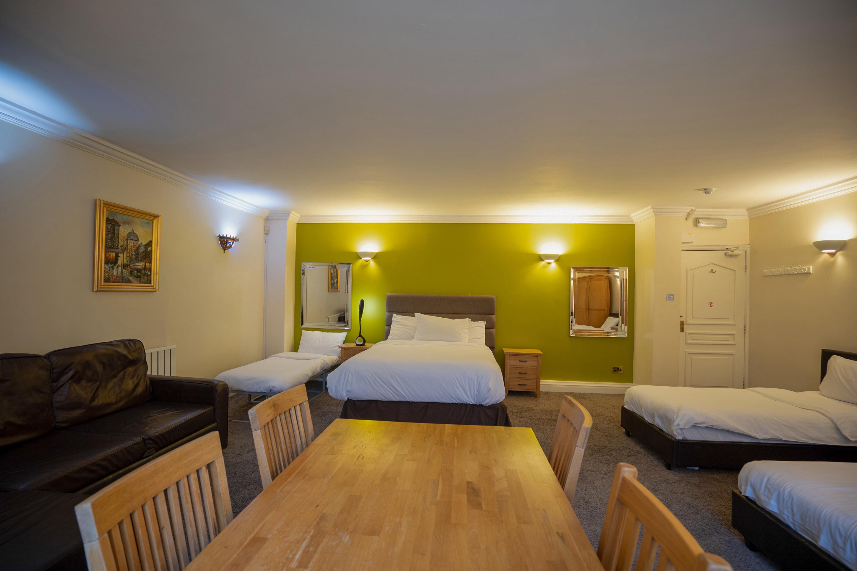 Oyo Oakcroft Guest House Manchester Airport Ringway Bagian luar foto