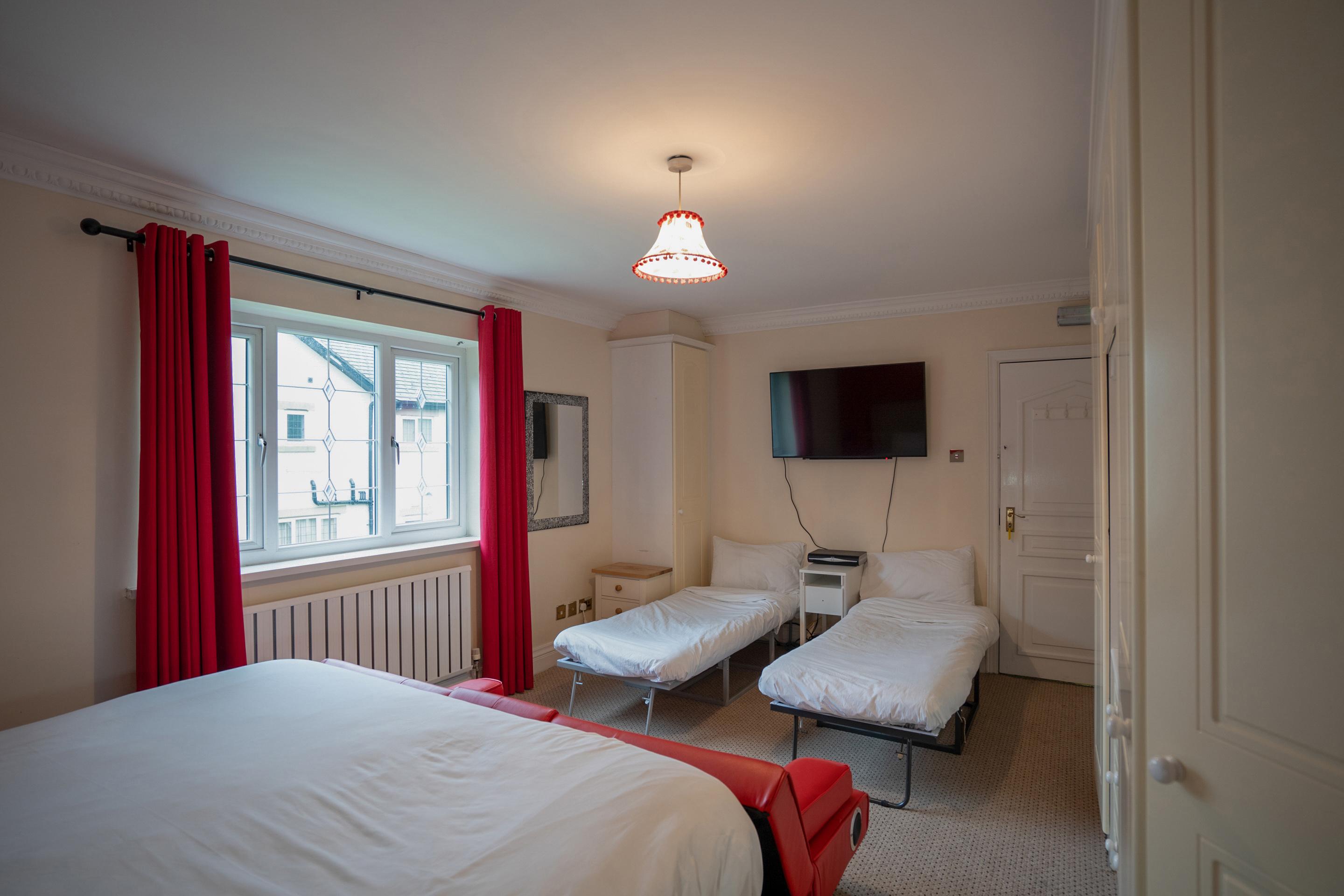 Oyo Oakcroft Guest House Manchester Airport Ringway Bagian luar foto
