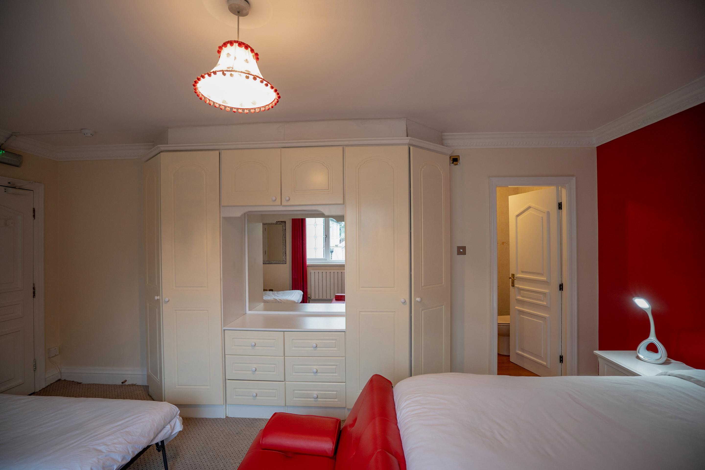 Oyo Oakcroft Guest House Manchester Airport Ringway Bagian luar foto