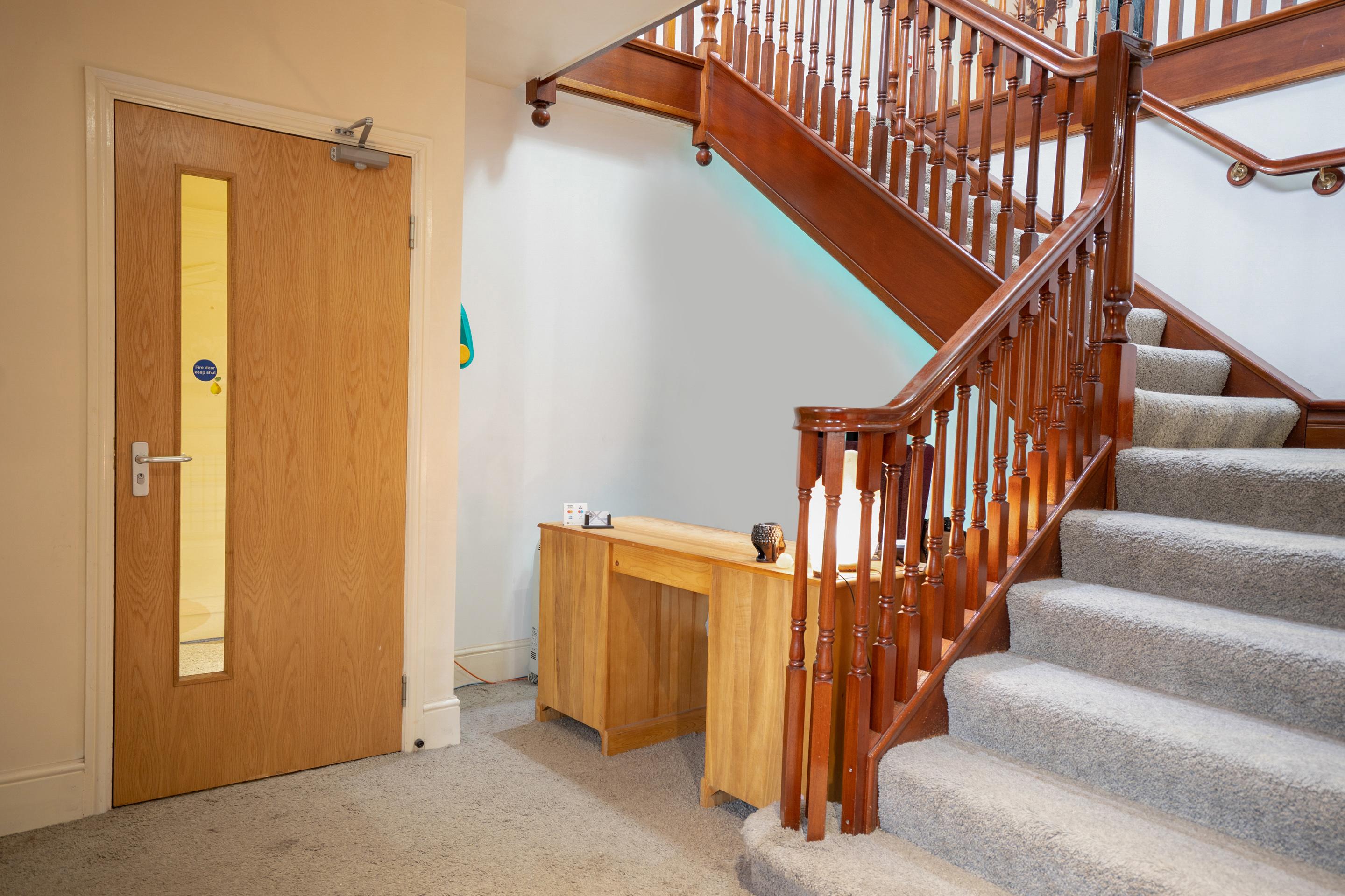 Oyo Oakcroft Guest House Manchester Airport Ringway Bagian luar foto